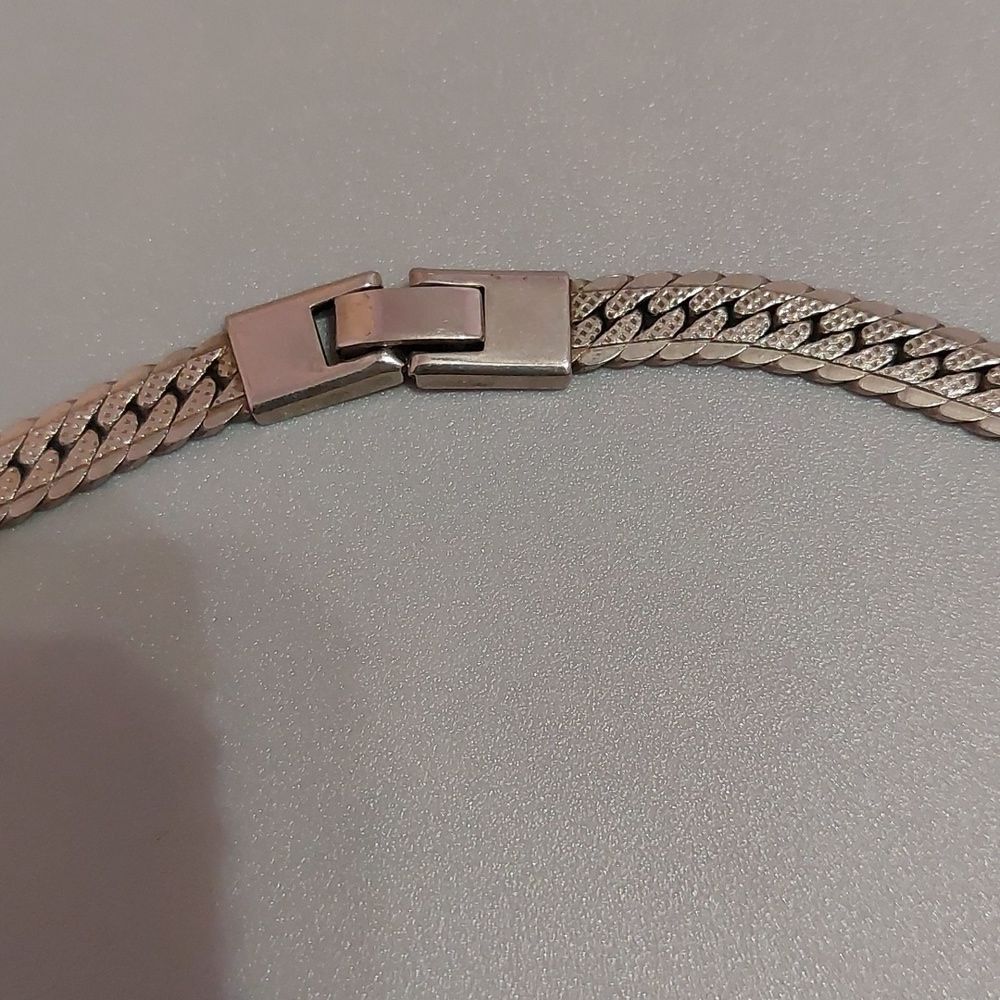 Vintage Wide Flat Herringbone Chain Silver Tone Necklace Foldover Clasp 29 Long - Picture 2 of 5